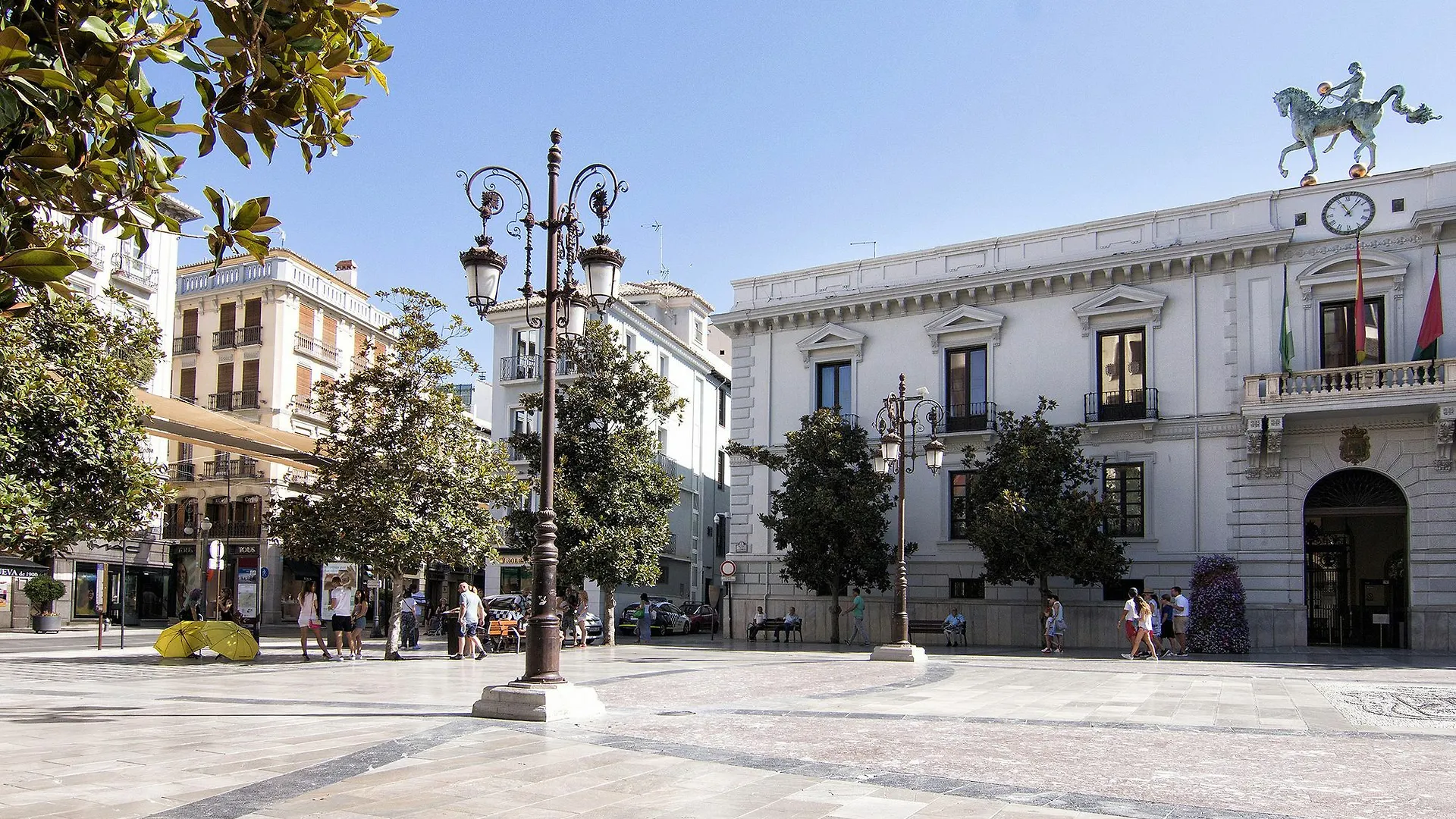 Townhall Penthouse Granada 0*,